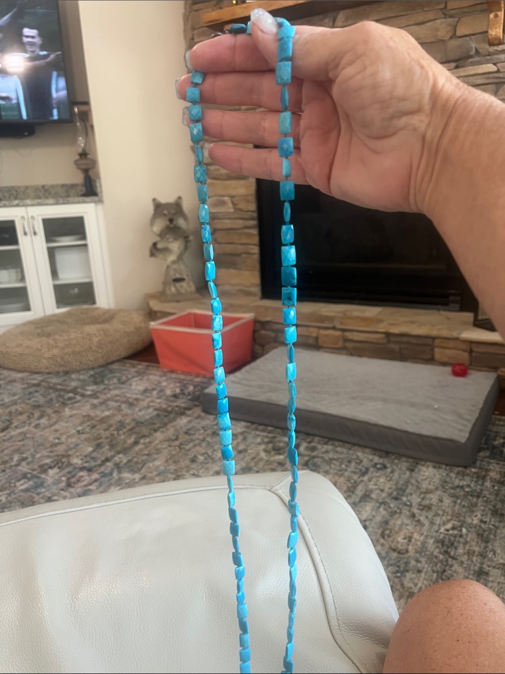 Gorgeous turquoise bead necklace - Picture 3 of 5
